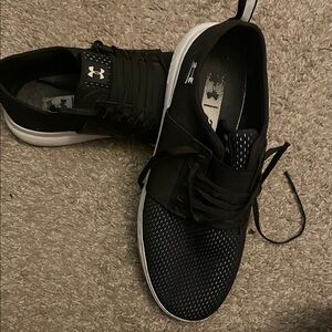 Under Armour Men's Black and White Athletic Shoes